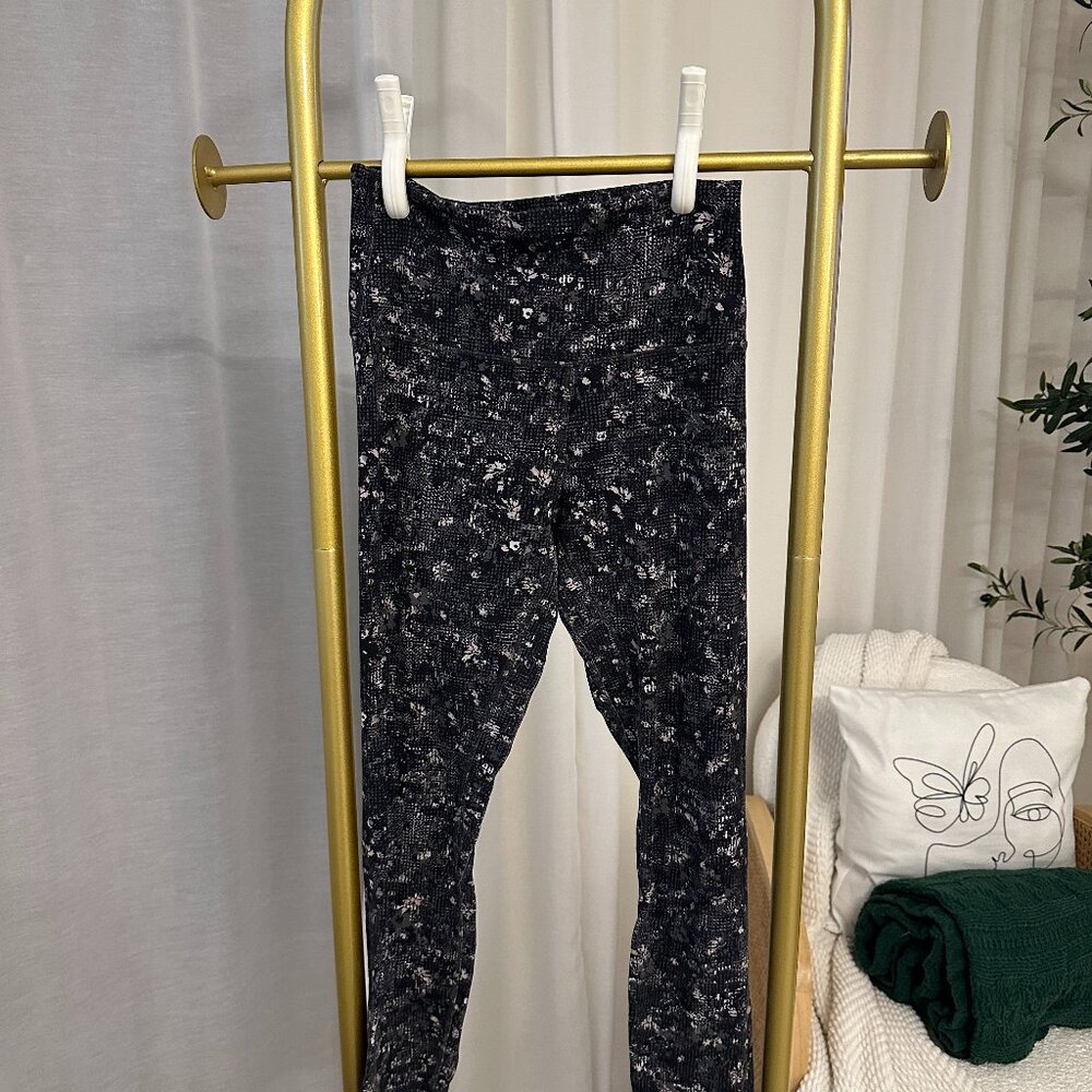 Lululemon Align Pant II 22" Inseam Leggings Equalized Multi Floral Size 6 Women
